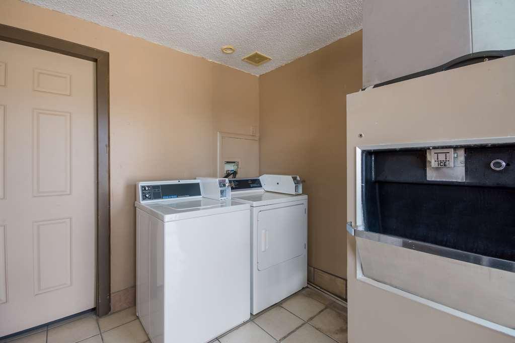Americas Best Value Inn Woodward At 8Th St Facilities photo